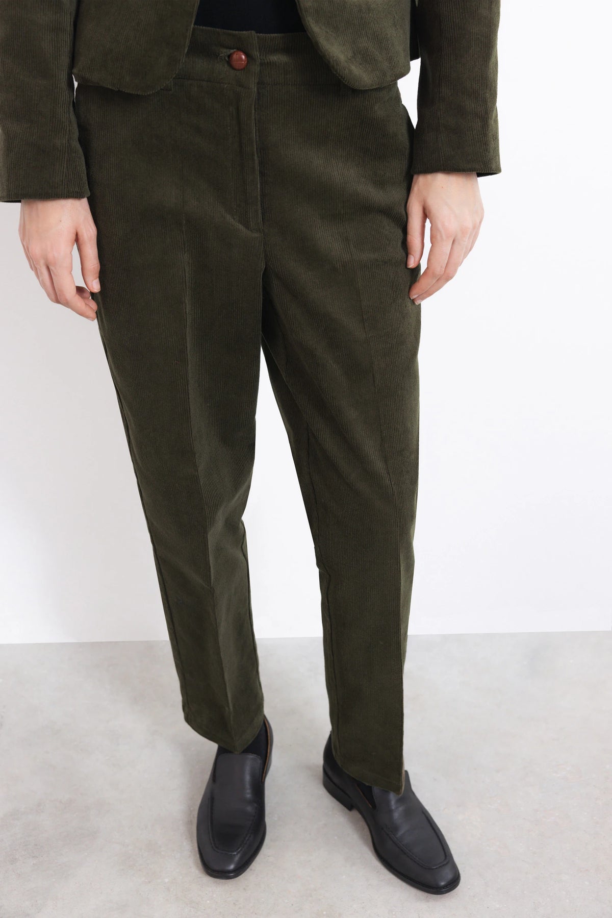 Corduroy Tapered Trousers in Green
