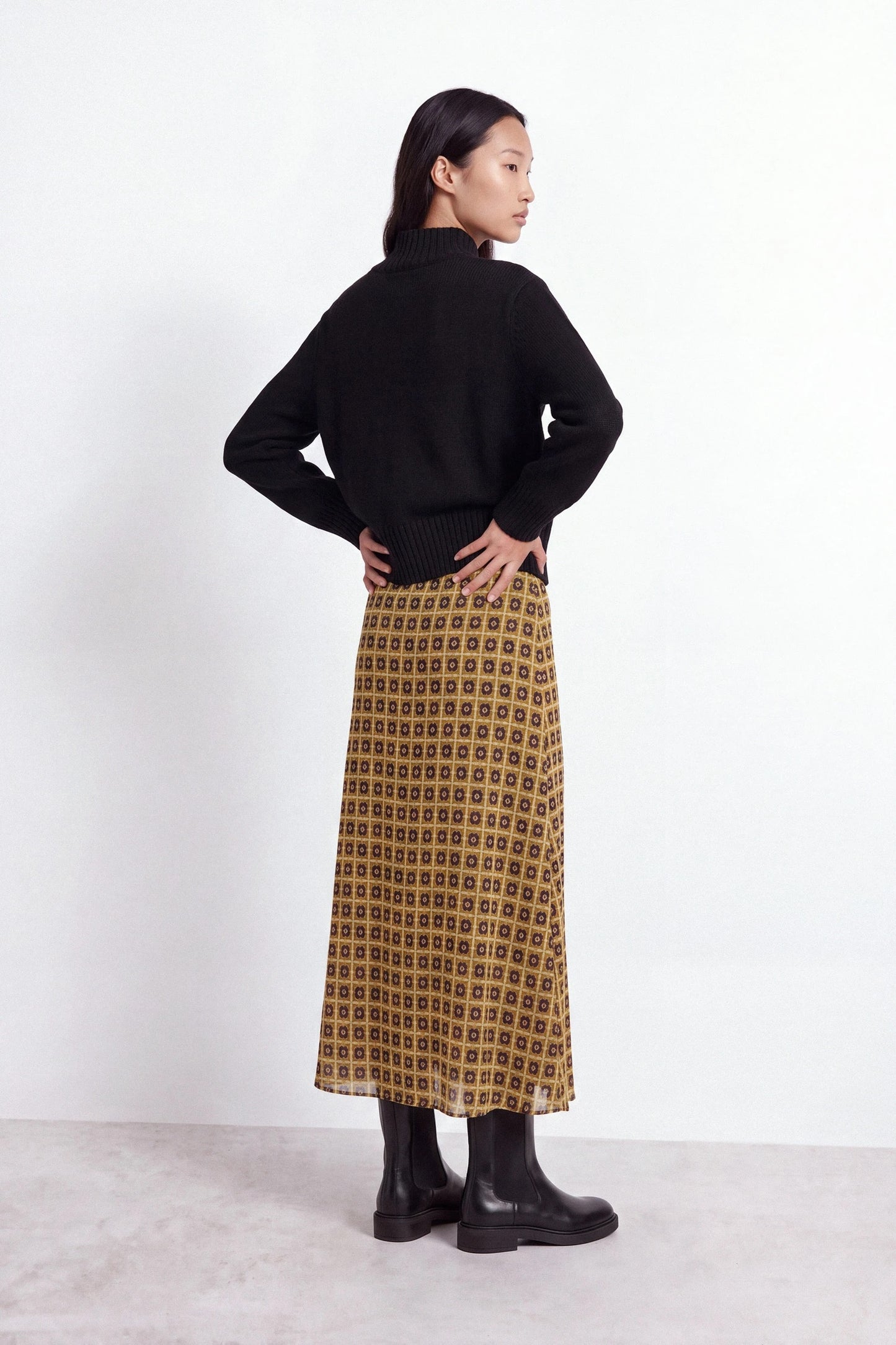 Geometric Print Midi Skirt in Amber