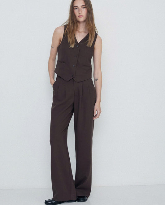 Wide Pleated Trousers in Chocolate
