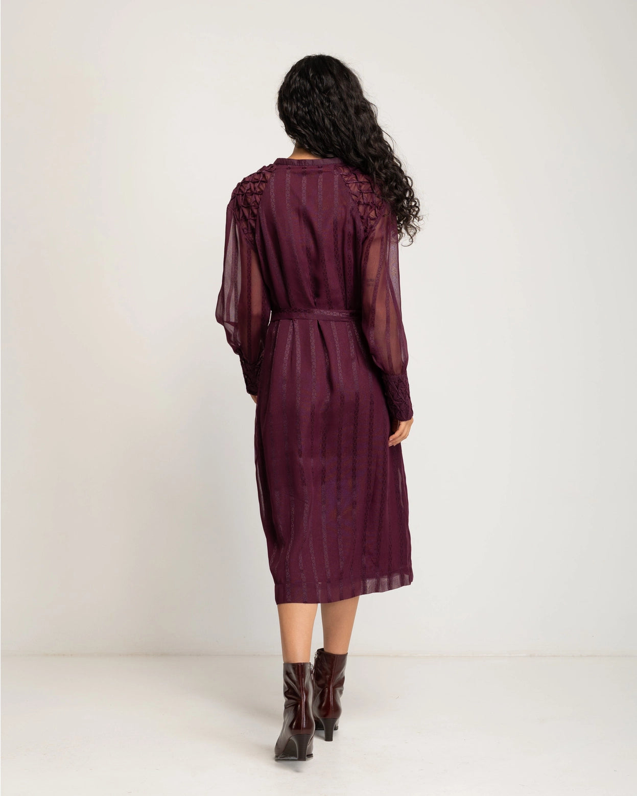 Orea Chiffon Midi Dress in Aubergine