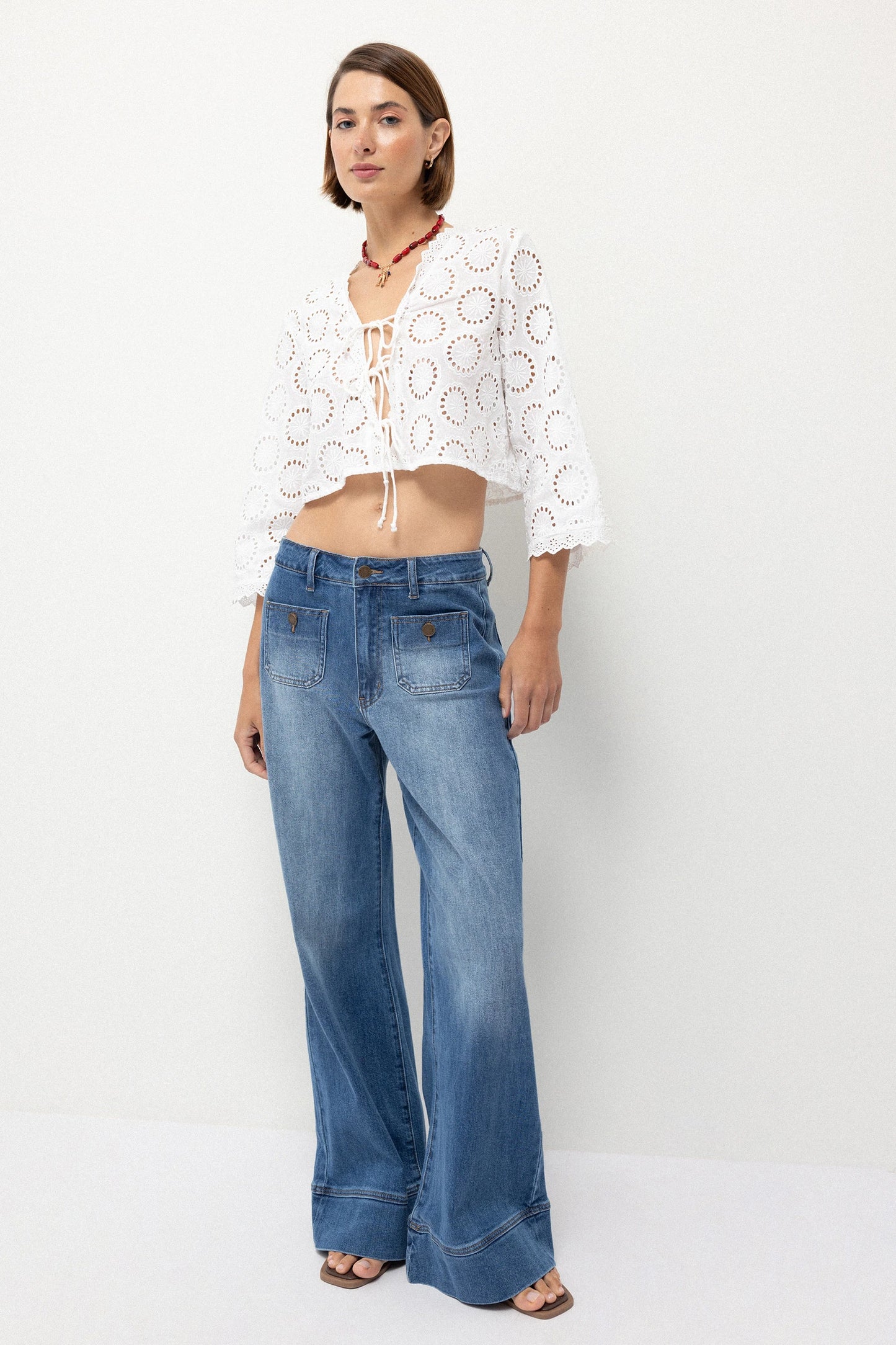 Abare Embroidered Blouse in White