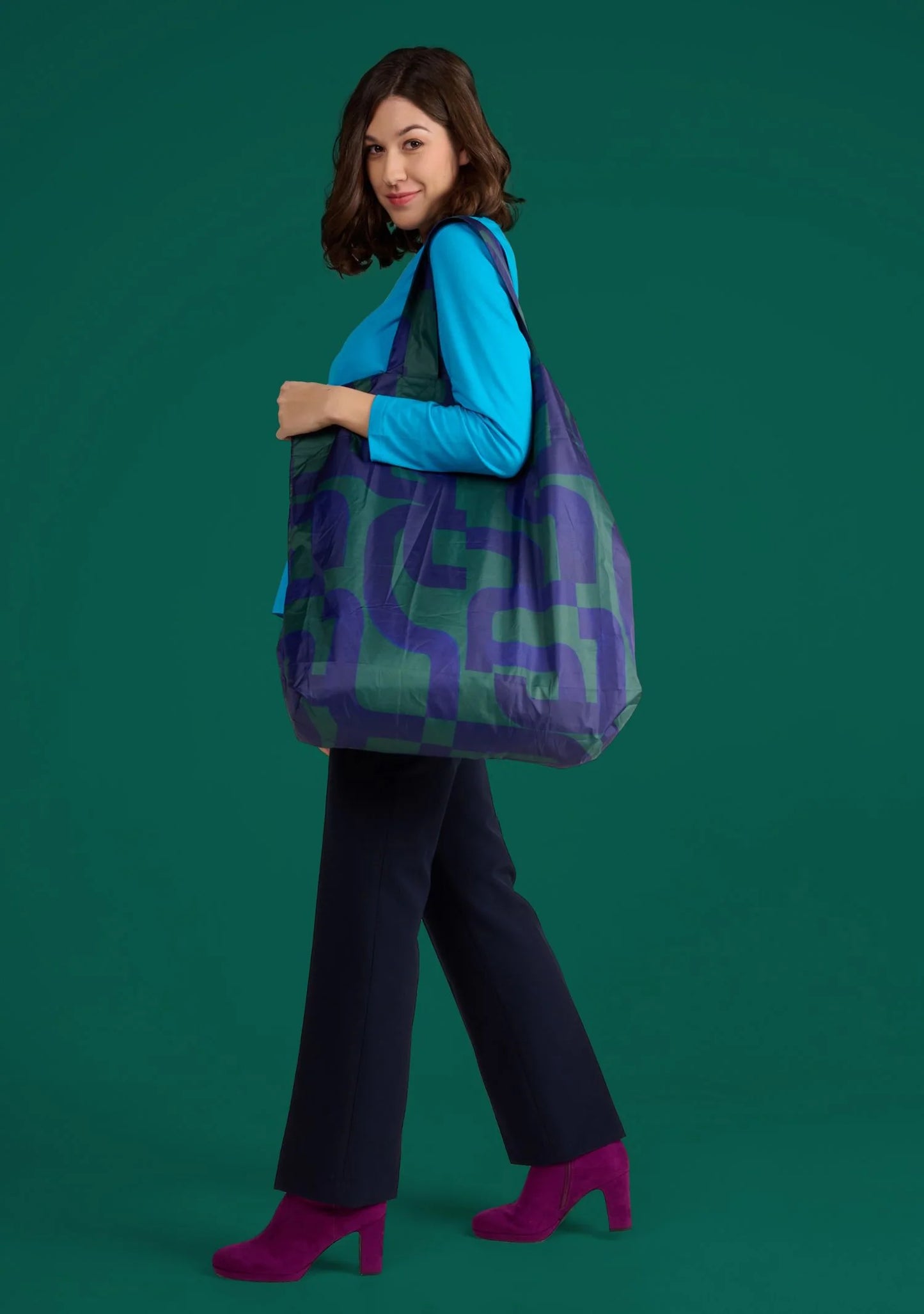 Toti Calligraphy Foldable Bag in Green